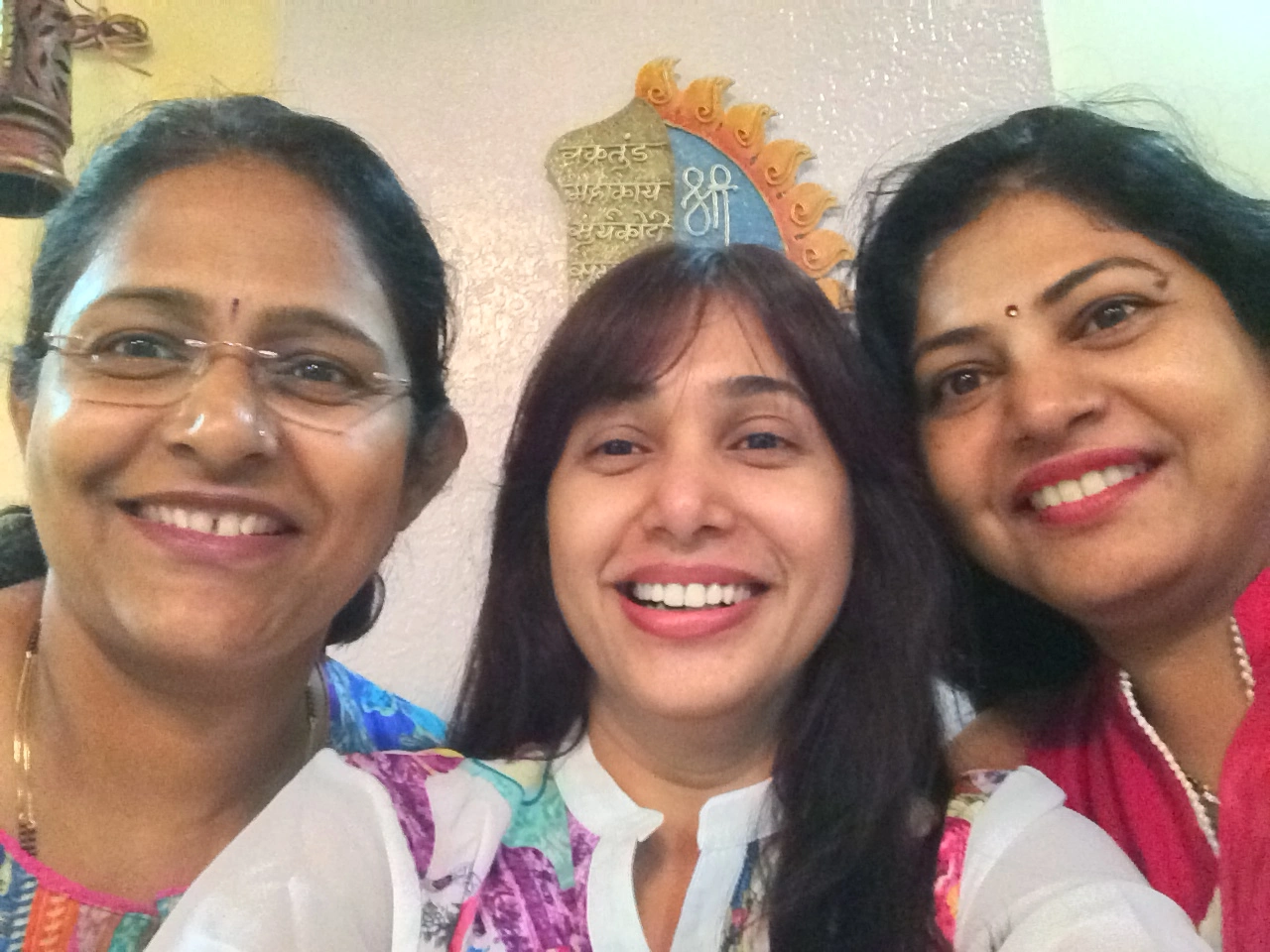 Preeti Mallapurkar & her 2 friends.